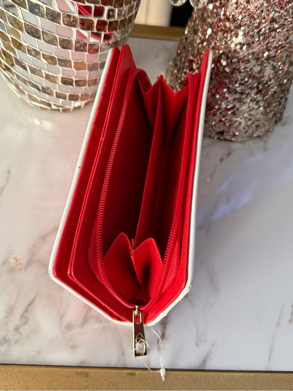 Coca-Cola zip wallet with Coca-Cola logos - Picture 6 of 13